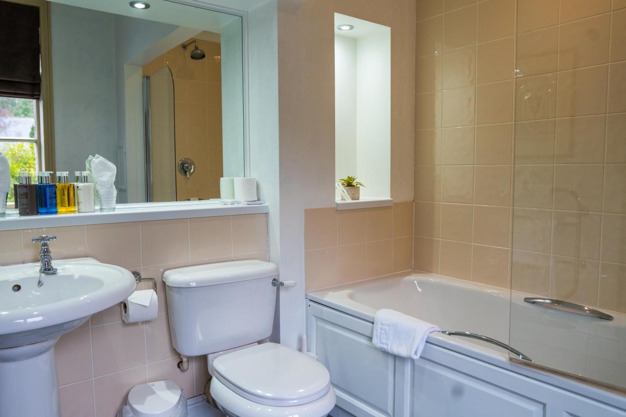 The Lake Country House Hotel & Spa Llangammarch Wells Eksteriør bilde